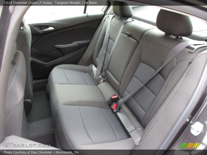 Tungsten Metallic / Jet Black 2016 Chevrolet Cruze LT Sedan