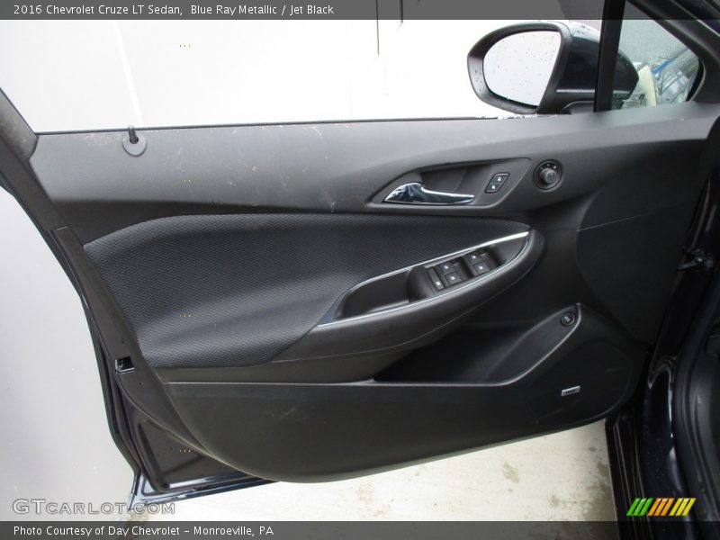 Door Panel of 2016 Cruze LT Sedan