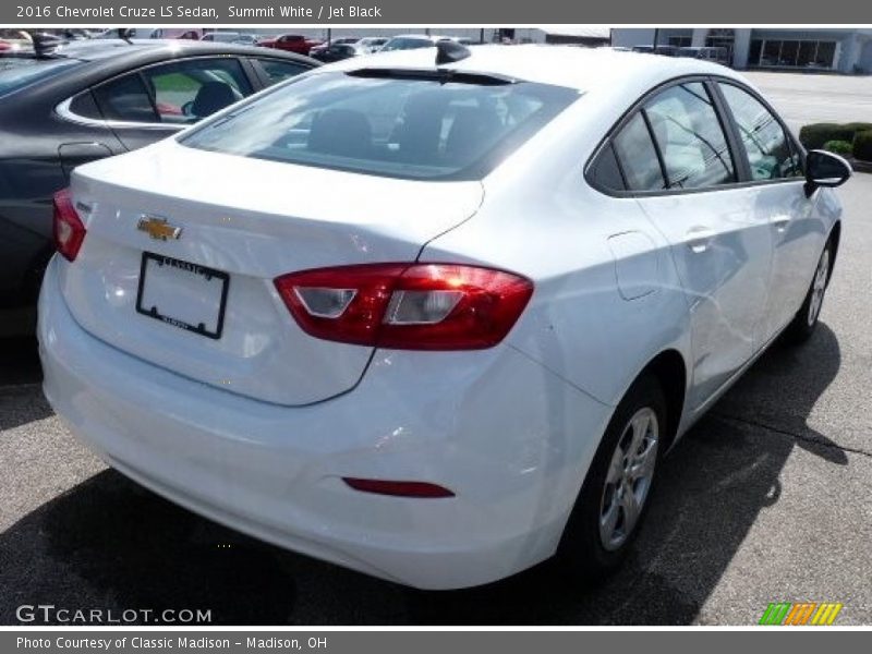 Summit White / Jet Black 2016 Chevrolet Cruze LS Sedan