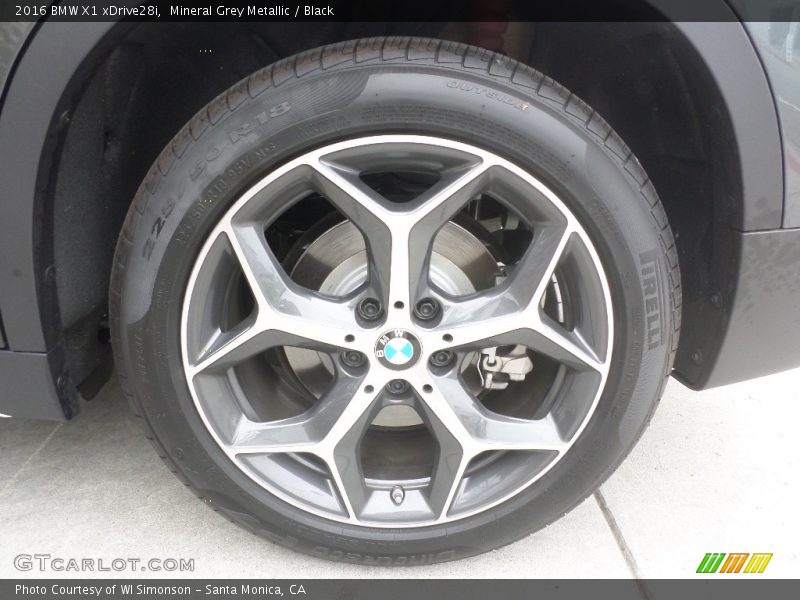 Mineral Grey Metallic / Black 2016 BMW X1 xDrive28i
