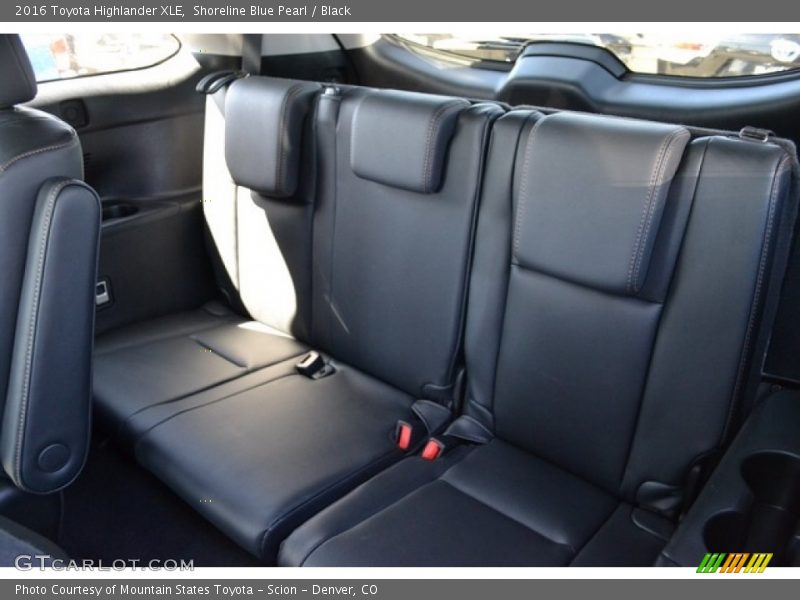 Shoreline Blue Pearl / Black 2016 Toyota Highlander XLE