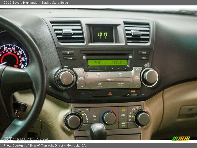 Black / Sand Beige 2010 Toyota Highlander