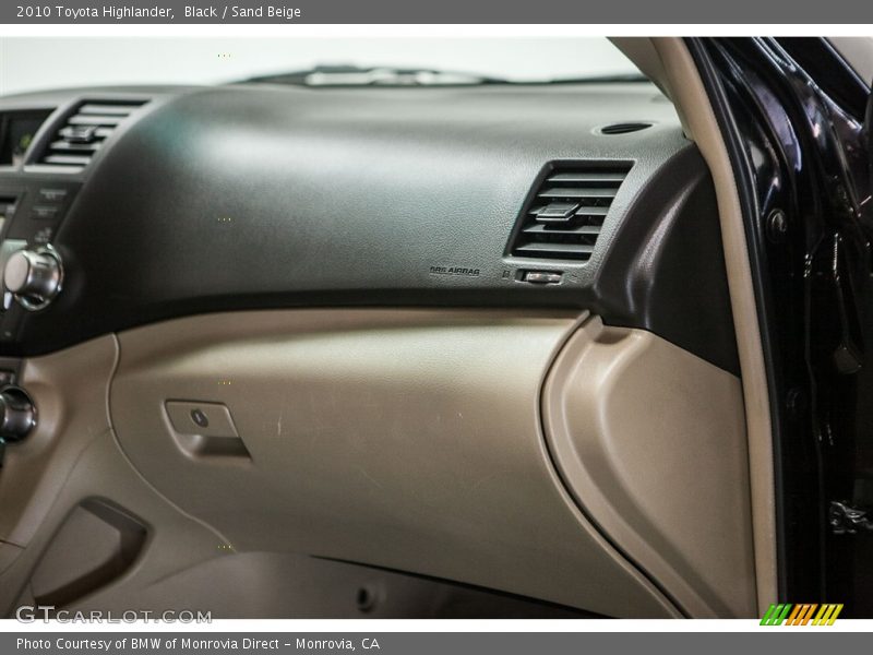 Black / Sand Beige 2010 Toyota Highlander
