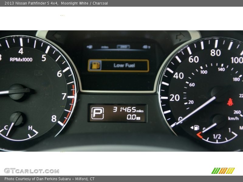 Moonlight White / Charcoal 2013 Nissan Pathfinder S 4x4