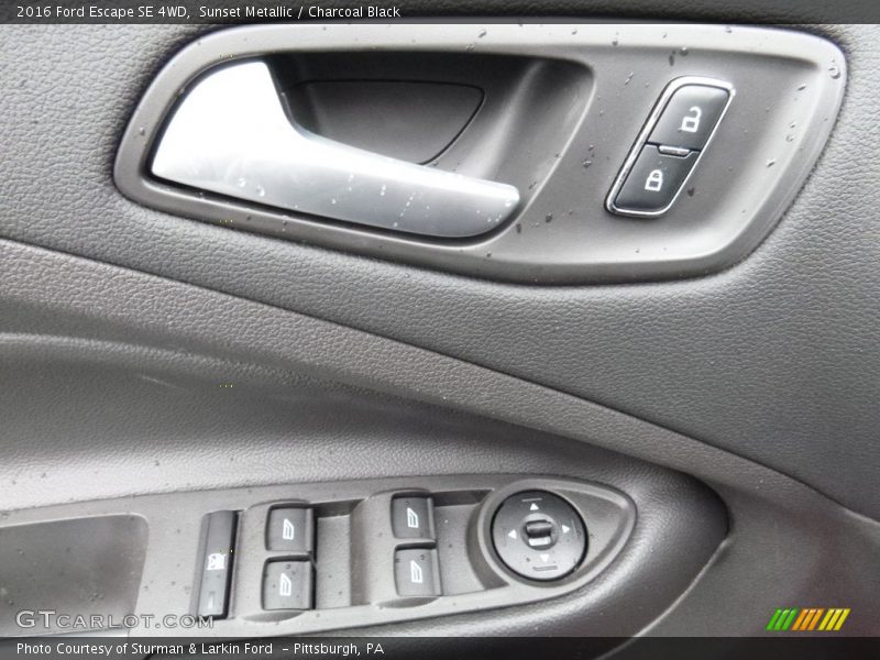 Sunset Metallic / Charcoal Black 2016 Ford Escape SE 4WD