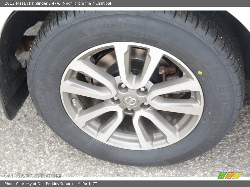 Moonlight White / Charcoal 2013 Nissan Pathfinder S 4x4