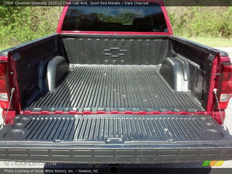 Sport Red Metallic / Dark Charcoal 2006 Chevrolet Silverado 1500 LS Crew Cab 4x4
