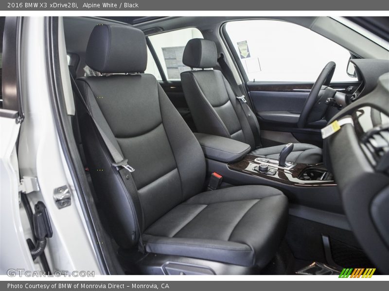 Alpine White / Black 2016 BMW X3 xDrive28i