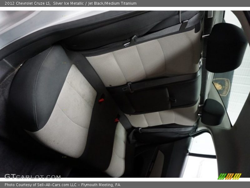 Silver Ice Metallic / Jet Black/Medium Titanium 2012 Chevrolet Cruze LS