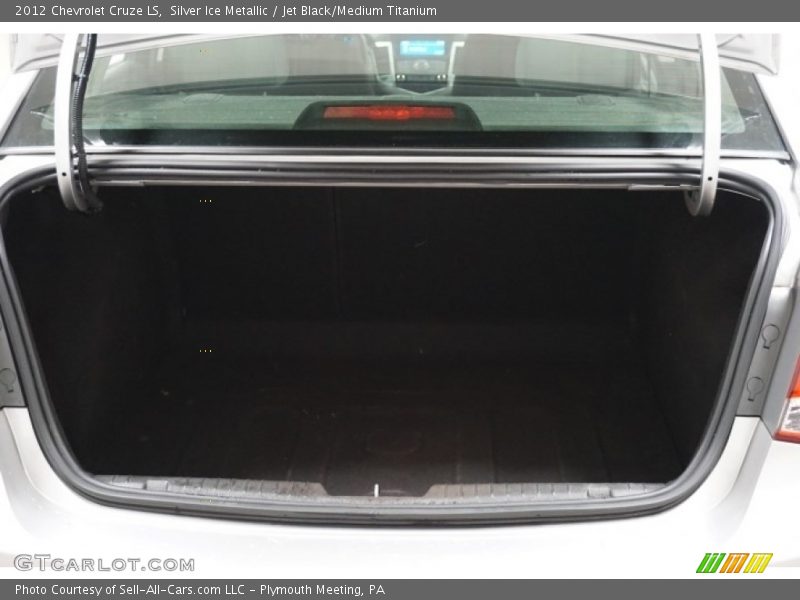 Silver Ice Metallic / Jet Black/Medium Titanium 2012 Chevrolet Cruze LS