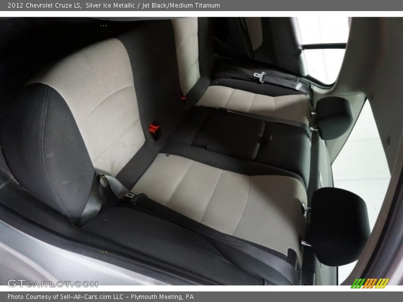 Silver Ice Metallic / Jet Black/Medium Titanium 2012 Chevrolet Cruze LS