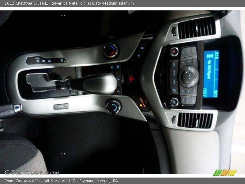 Silver Ice Metallic / Jet Black/Medium Titanium 2012 Chevrolet Cruze LS