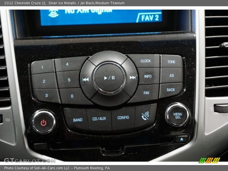 Silver Ice Metallic / Jet Black/Medium Titanium 2012 Chevrolet Cruze LS