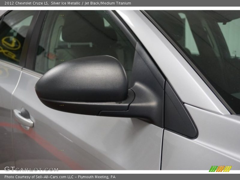 Silver Ice Metallic / Jet Black/Medium Titanium 2012 Chevrolet Cruze LS