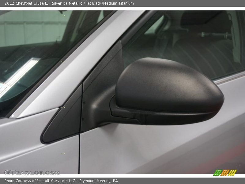 Silver Ice Metallic / Jet Black/Medium Titanium 2012 Chevrolet Cruze LS