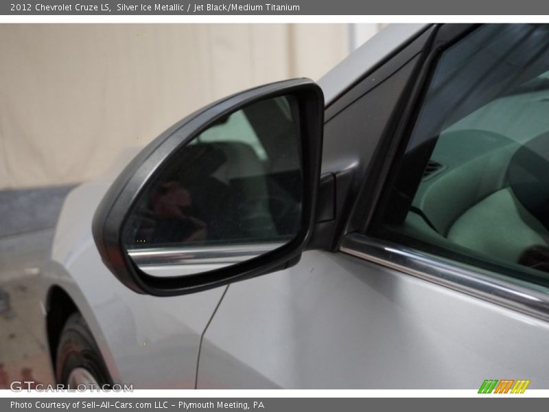Silver Ice Metallic / Jet Black/Medium Titanium 2012 Chevrolet Cruze LS