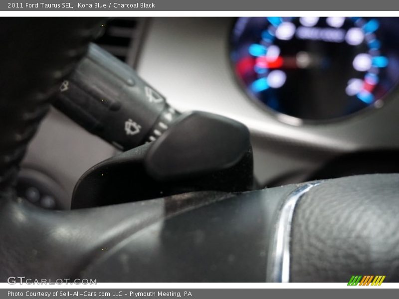 Kona Blue / Charcoal Black 2011 Ford Taurus SEL