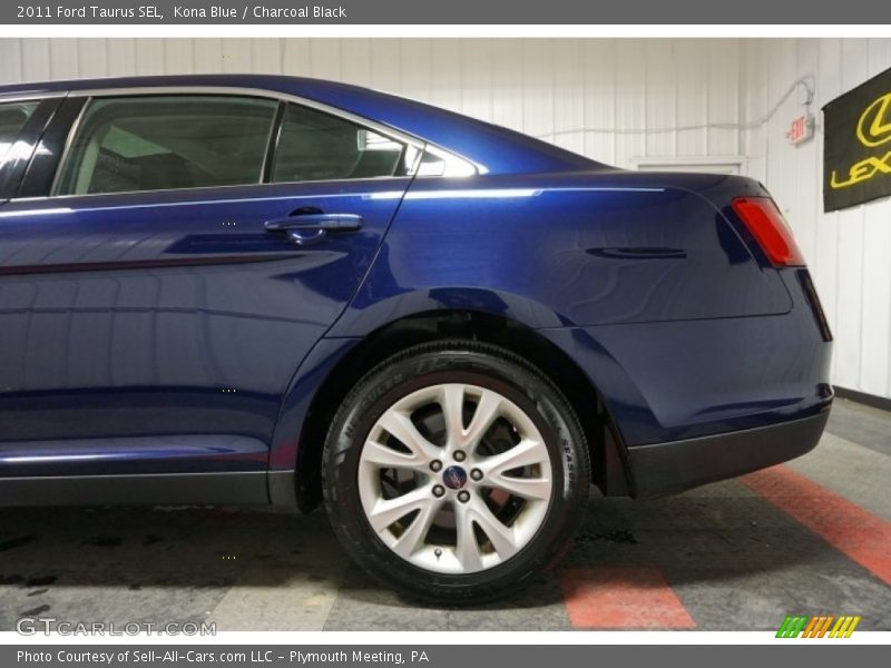 Kona Blue / Charcoal Black 2011 Ford Taurus SEL