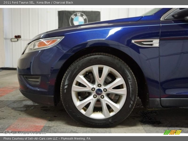 Kona Blue / Charcoal Black 2011 Ford Taurus SEL