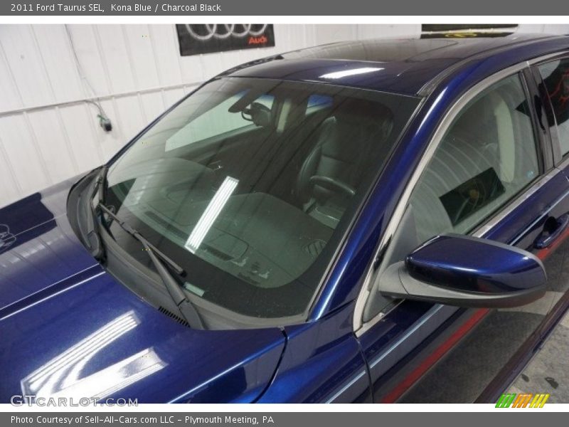 Kona Blue / Charcoal Black 2011 Ford Taurus SEL