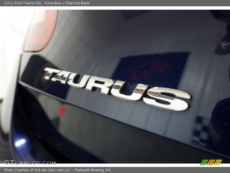Kona Blue / Charcoal Black 2011 Ford Taurus SEL