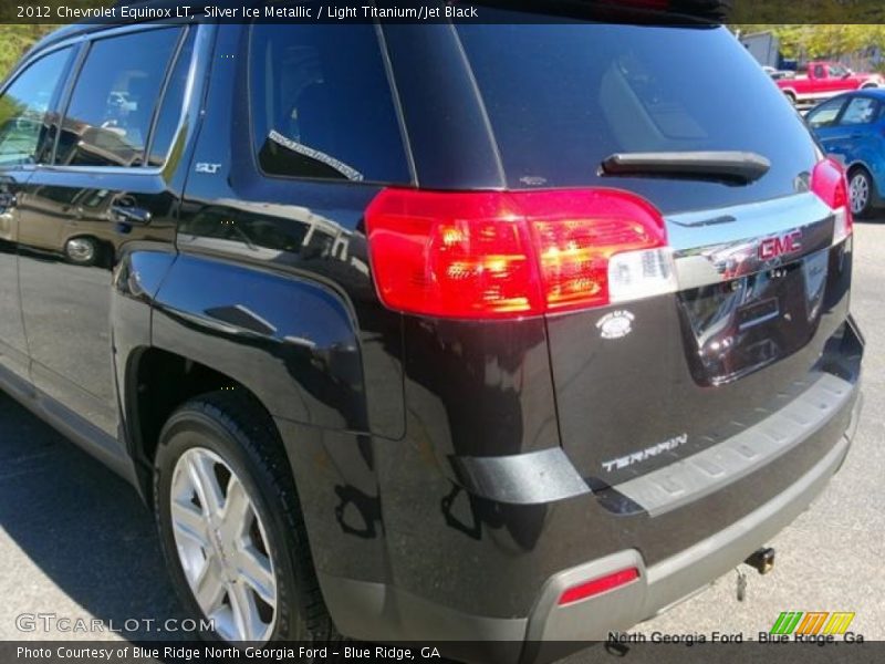 Silver Ice Metallic / Light Titanium/Jet Black 2012 Chevrolet Equinox LT