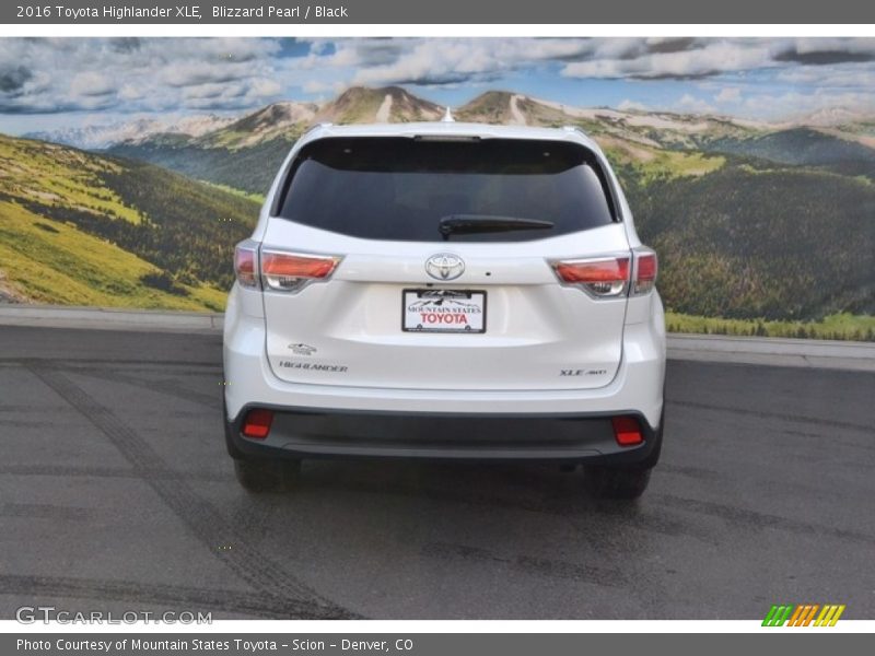 Blizzard Pearl / Black 2016 Toyota Highlander XLE