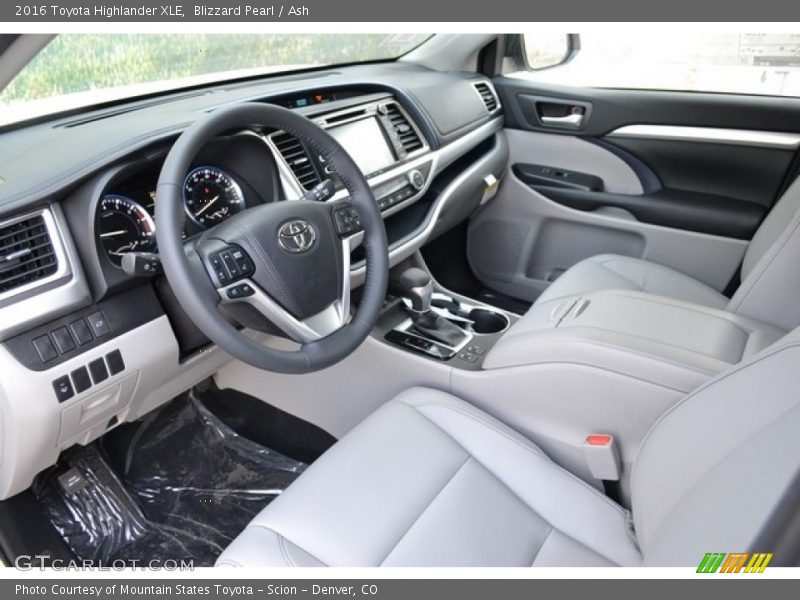  2016 Highlander XLE Ash Interior