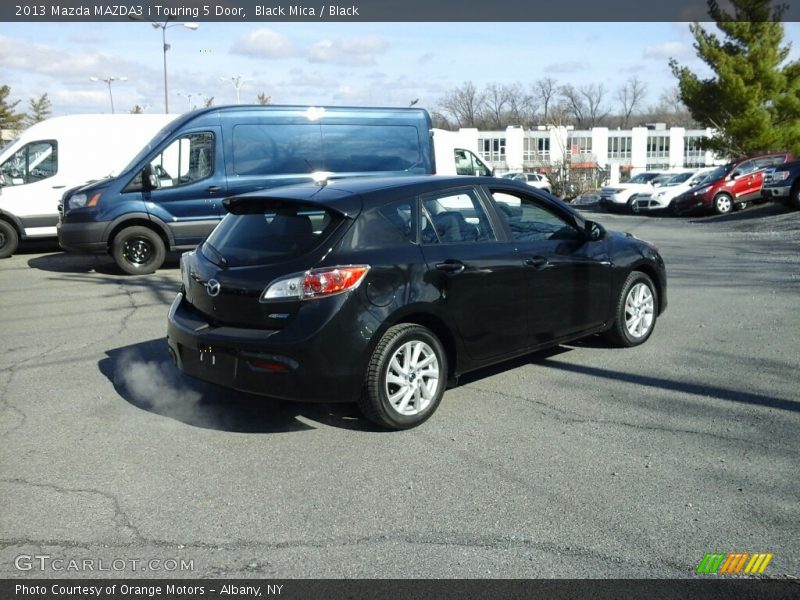 Black Mica / Black 2013 Mazda MAZDA3 i Touring 5 Door