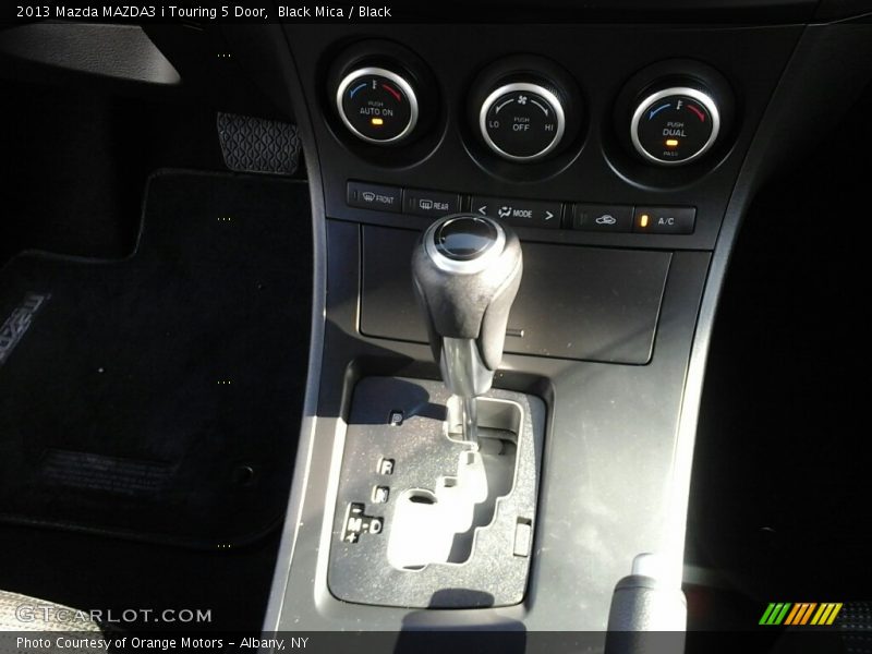 Black Mica / Black 2013 Mazda MAZDA3 i Touring 5 Door