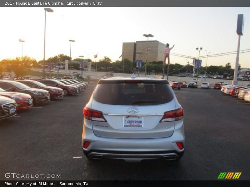 Circuit Silver / Gray 2017 Hyundai Santa Fe Ultimate