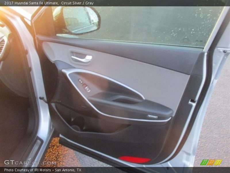 Circuit Silver / Gray 2017 Hyundai Santa Fe Ultimate