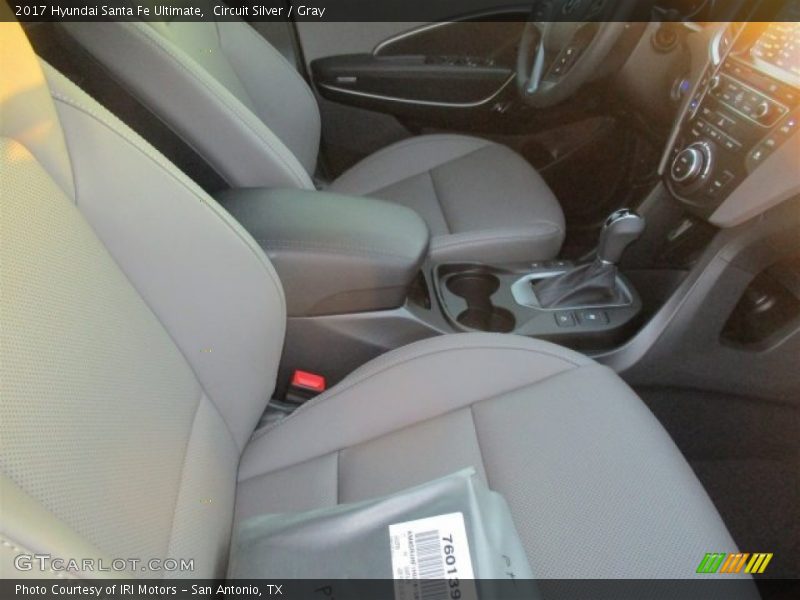 Circuit Silver / Gray 2017 Hyundai Santa Fe Ultimate