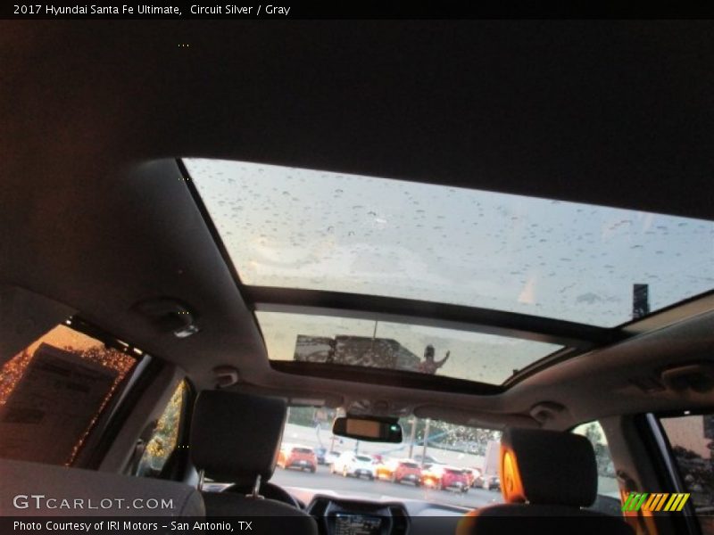Circuit Silver / Gray 2017 Hyundai Santa Fe Ultimate