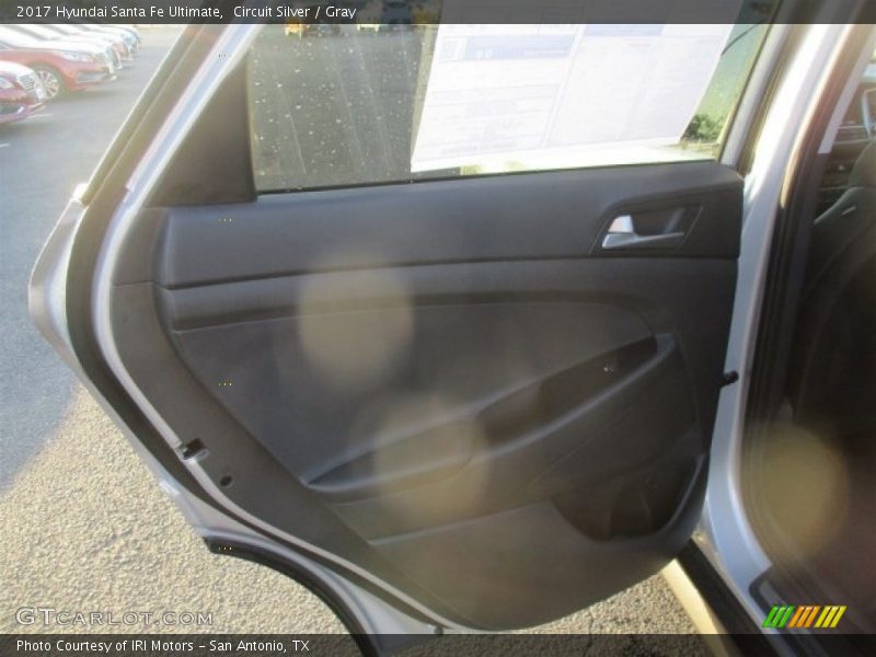 Circuit Silver / Gray 2017 Hyundai Santa Fe Ultimate