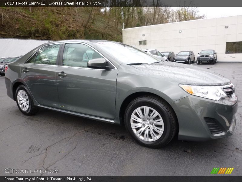 Cypress Green Metallic / Ivory 2013 Toyota Camry LE
