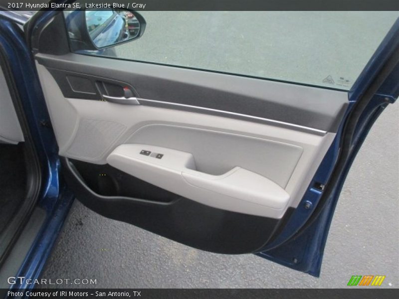 Lakeside Blue / Gray 2017 Hyundai Elantra SE