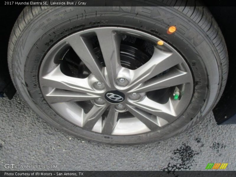 Lakeside Blue / Gray 2017 Hyundai Elantra SE