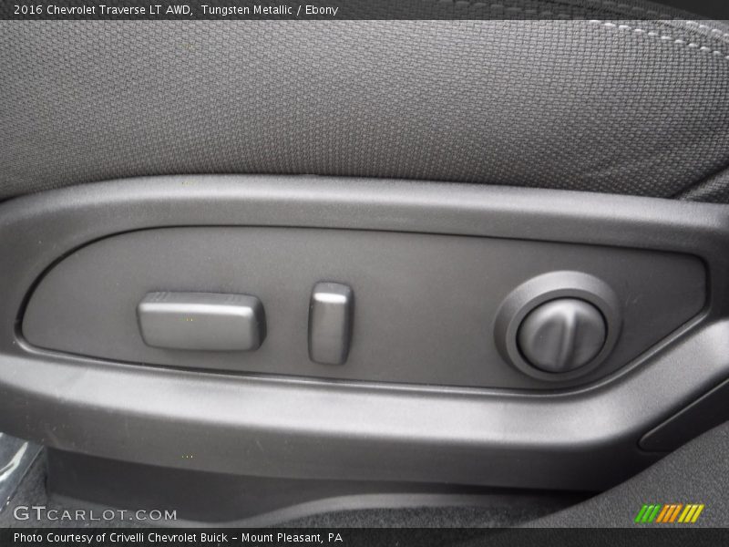 Tungsten Metallic / Ebony 2016 Chevrolet Traverse LT AWD