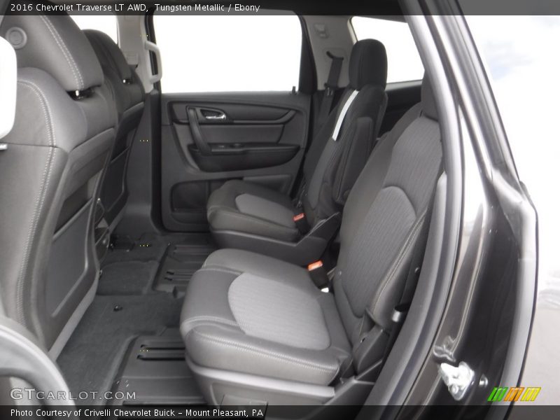 Tungsten Metallic / Ebony 2016 Chevrolet Traverse LT AWD