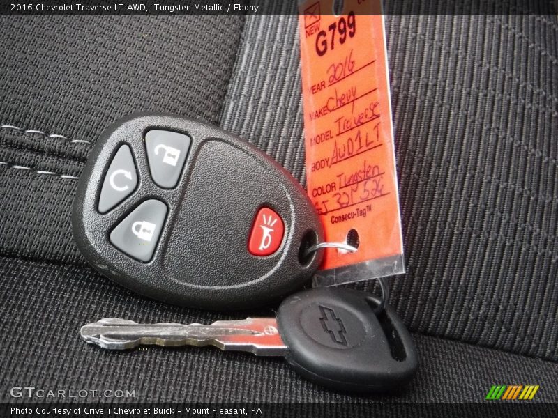Tungsten Metallic / Ebony 2016 Chevrolet Traverse LT AWD