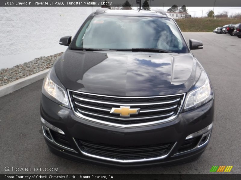 Tungsten Metallic / Ebony 2016 Chevrolet Traverse LT AWD