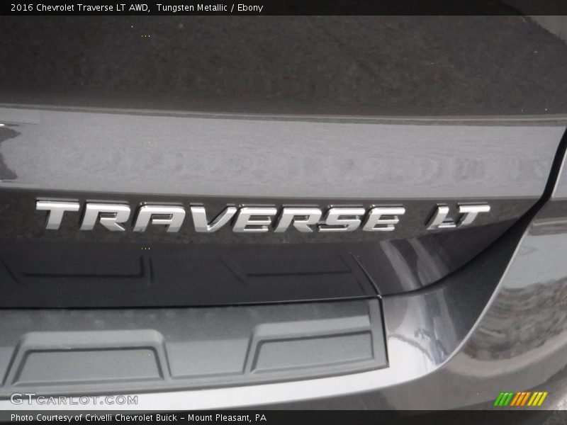 Tungsten Metallic / Ebony 2016 Chevrolet Traverse LT AWD