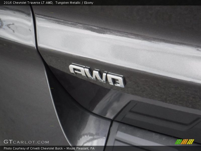 Tungsten Metallic / Ebony 2016 Chevrolet Traverse LT AWD