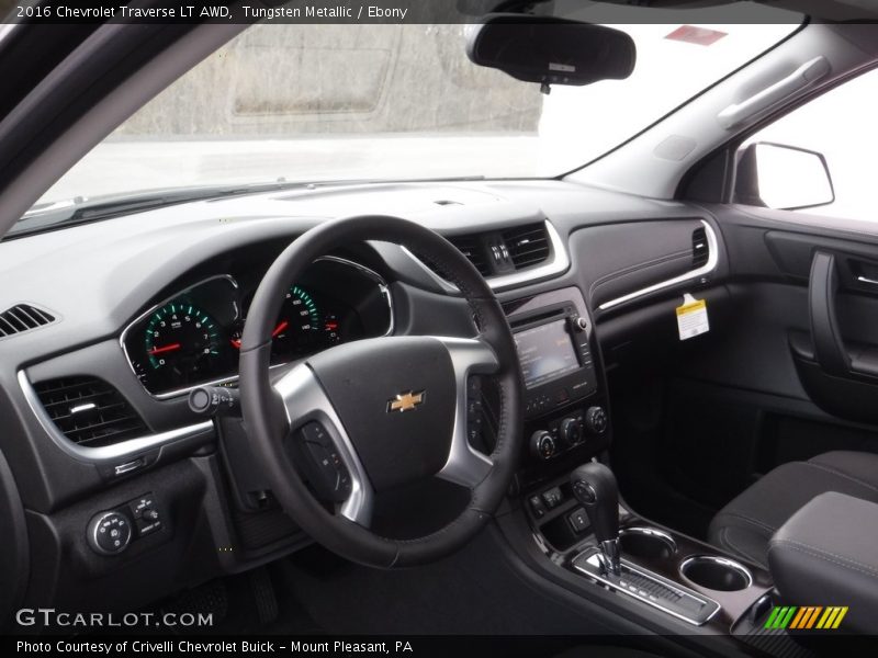 Tungsten Metallic / Ebony 2016 Chevrolet Traverse LT AWD
