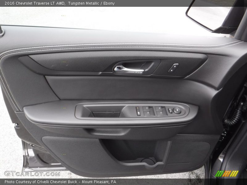 Tungsten Metallic / Ebony 2016 Chevrolet Traverse LT AWD