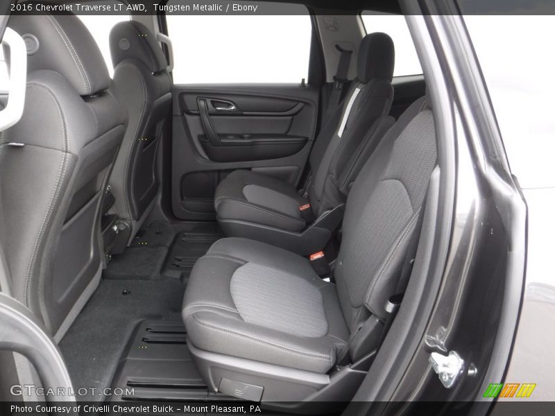 Tungsten Metallic / Ebony 2016 Chevrolet Traverse LT AWD
