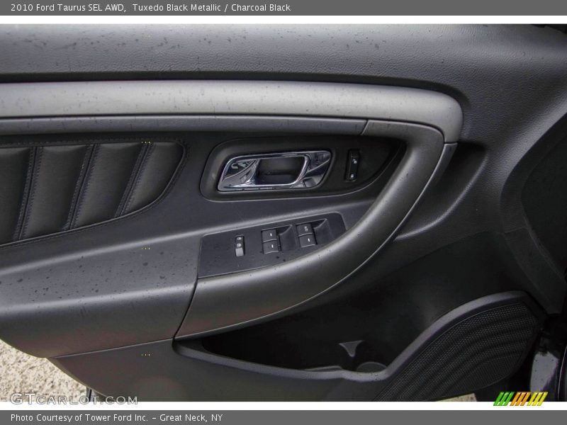 Tuxedo Black Metallic / Charcoal Black 2010 Ford Taurus SEL AWD