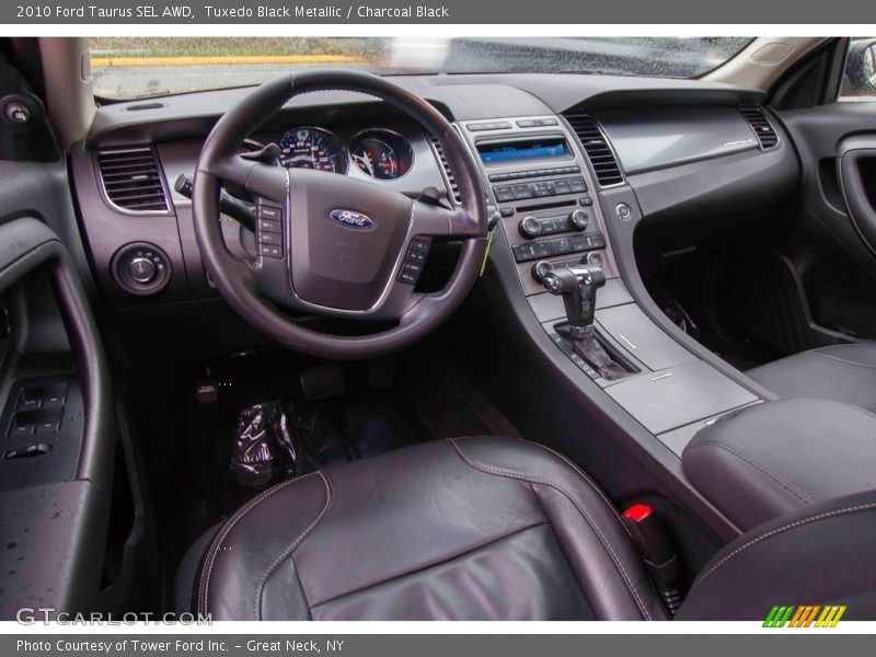 Tuxedo Black Metallic / Charcoal Black 2010 Ford Taurus SEL AWD
