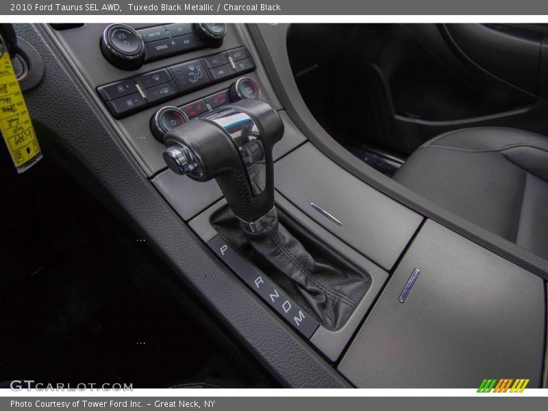 Tuxedo Black Metallic / Charcoal Black 2010 Ford Taurus SEL AWD